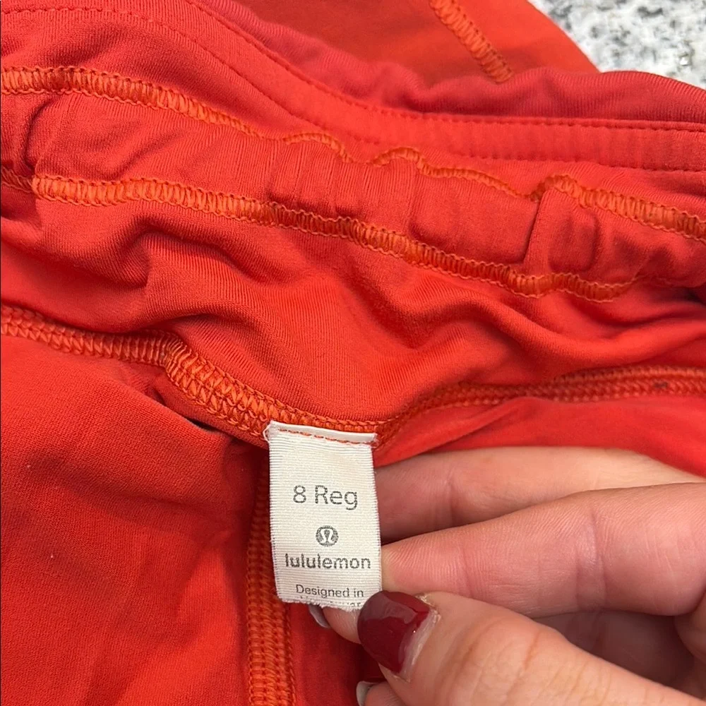 Women's Lululemon Tennis Skirt Size 8 regular - Picture 3 of 3